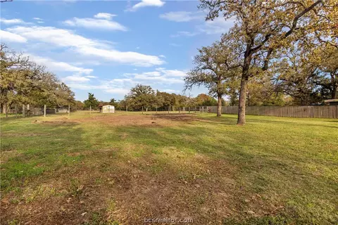 4607 N Texas, Bryan, TX 77803 photo 4