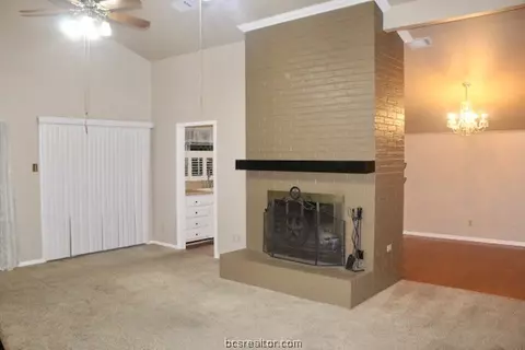 2202 Windsor Dr, Bryan, TX 77802 photo 6