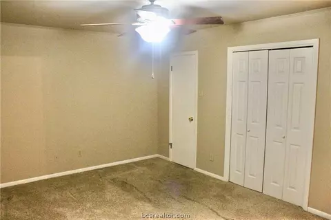 2202 Windsor Dr, Bryan, TX 77802 photo 9