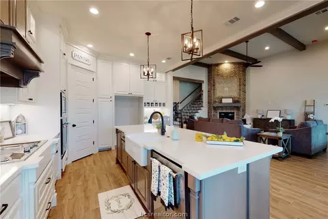 1620 Bennett St, Bryan, TX 77802 photo 3
