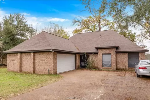 2524 Arbor Dr, Bryan, TX 77802 photo 2