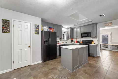2524 Arbor Dr, Bryan, TX 77802 photo 11