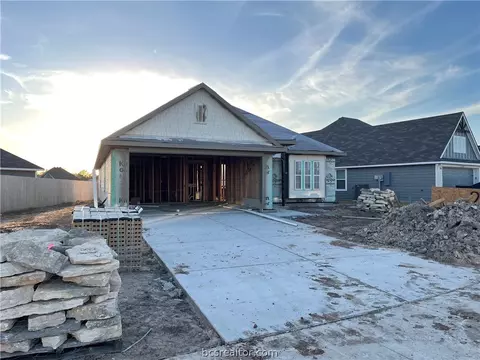 2029 Kathryn Dr, Bryan, TX 77807 photo 3