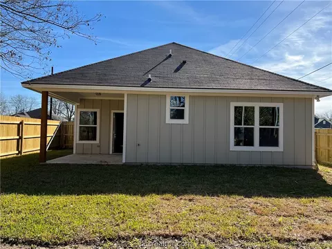 1100 Henderson St, Bryan, TX 77803 photo 16