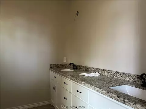 1100 Henderson St, Bryan, TX 77803 photo 15