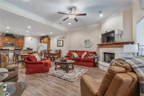 2003 Reagan Ct, Bryan, TX 77802 photo 2
