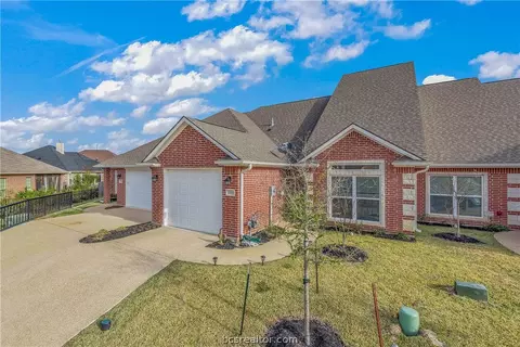 2003 Reagan Ct, Bryan, TX 77802 photo 4