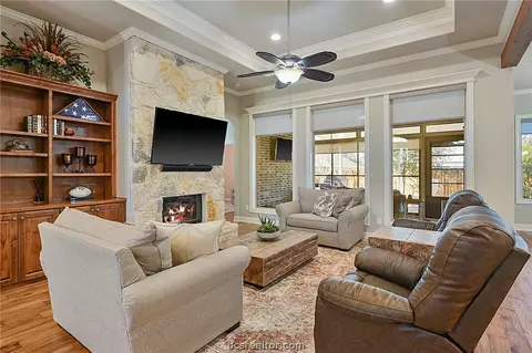 3324 Covington Ct, Bryan, TX 77808 photo 4