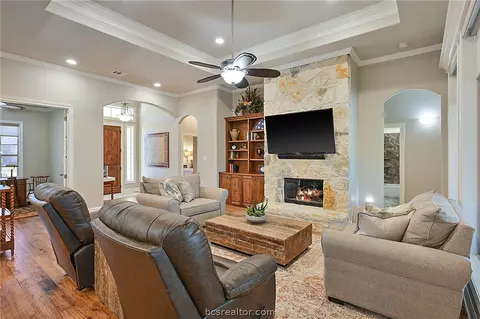 3324 Covington Ct, Bryan, TX 77808 photo 5