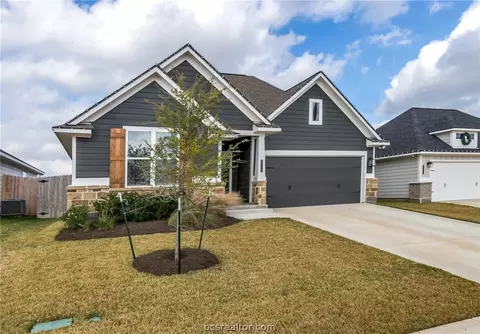 3153 Normandy, Bryan, TX 77808 photo 2