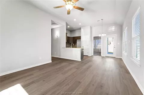 1108 27th E, Bryan, TX 77802 photo 3
