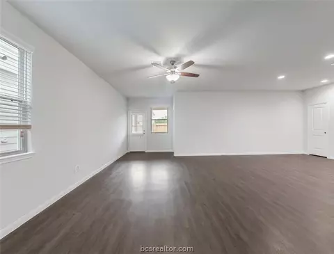 970 Rice Dr, Bryan, TX 77803 photo 5