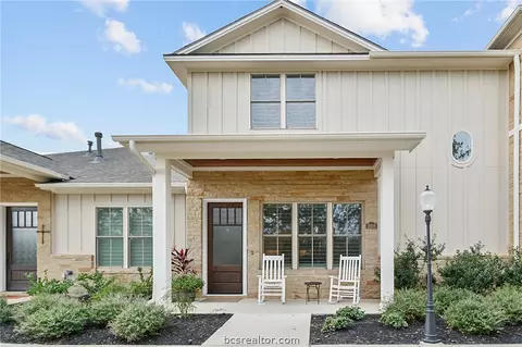 2806 Maroon Ct, Bryan, TX 77807 photo 1