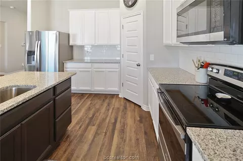 3109 Normandy, Bryan, TX 77808 photo 11
