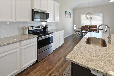 3109 Normandy, Bryan, TX 77808 photo 12