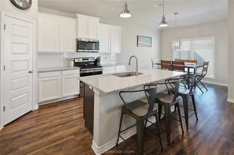 3109 Normandy, Bryan, TX 77808 photo 8