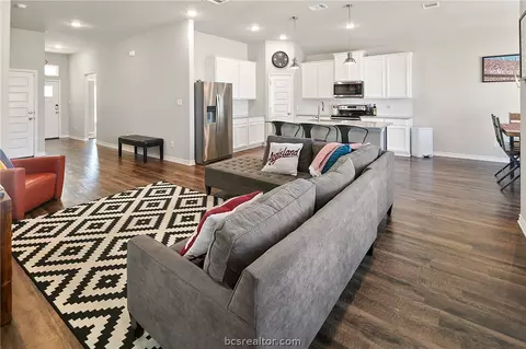 3109 Normandy, Bryan, TX 77808 photo 5