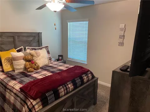 4271 Harding, Bryan, TX 77802 photo 5