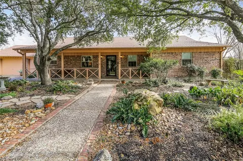4605 Locksford Dr, Bryan, TX 77802 photo 1