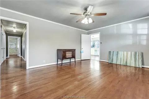 307 May St, Bryan, TX 77802 photo 5