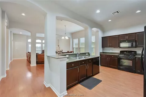 2033 Mountain Wind Loop, Bryan, TX 77807 photo 5