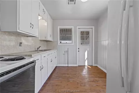 3301 N 25th St, Waco, TX 76708 photo 5