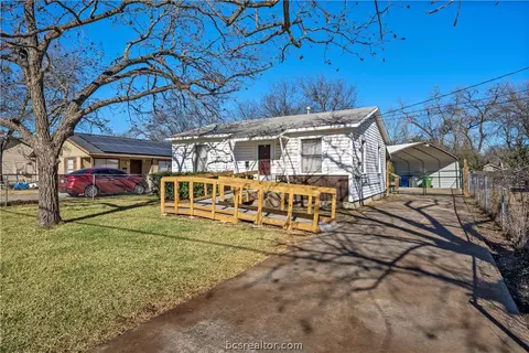 3301 N 25th St, Waco, TX 76708 photo 2