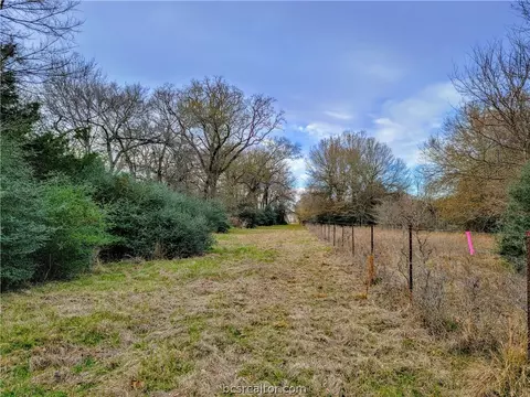 8731 S Hickory Loop, Calvert, TX 77837 photo 22