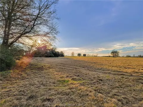 8731 S Hickory Loop, Calvert, TX 77837 photo 10