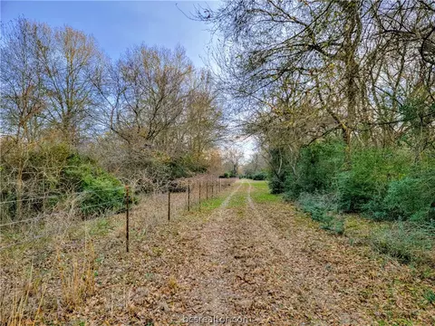 8731 S Hickory Loop, Calvert, TX 77837 photo 19