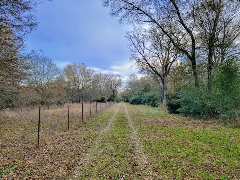 8731 S Hickory Loop, Calvert, TX 77837 photo 20