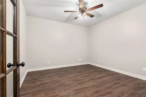 5015 Grayson Way, Bryan, TX 77802 photo 21
