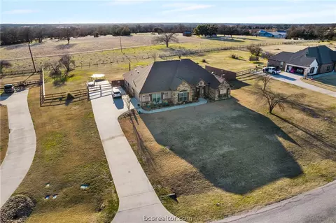 7632 Los Lobos Dr, Bryan, TX 77808 photo 40