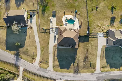 7632 Los Lobos Dr, Bryan, TX 77808 photo 34