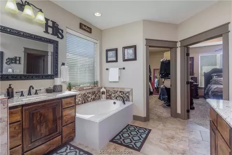 7632 Los Lobos Dr, Bryan, TX 77808 photo 21