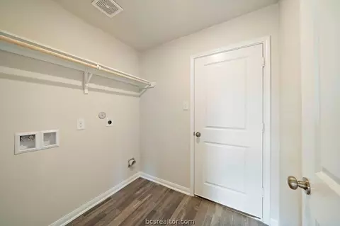 5512 Fox Bluff Dr, Bryan, TX 77807 photo 17
