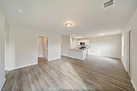 5512 Fox Bluff Dr, Bryan, TX 77807 photo 7