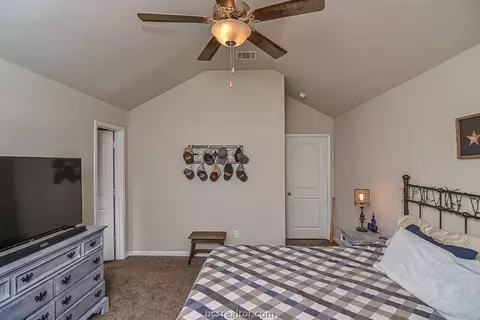 2104 Markley Dr, Bryan, TX 77807 photo 10