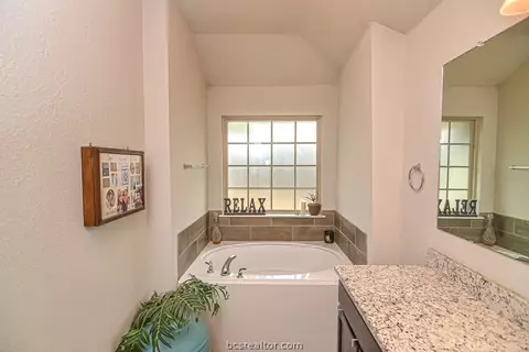 2104 Markley Dr, Bryan, TX 77807 photo 11