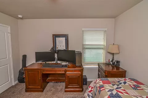 2104 Markley Dr, Bryan, TX 77807 photo 7
