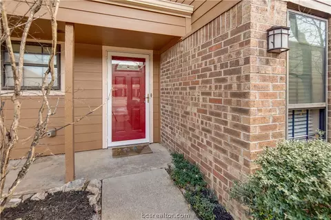 2829 Oakside Dr, Bryan, TX 77802 photo 1