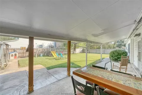 1102 E 24th St, Bryan, TX 77803 photo 9