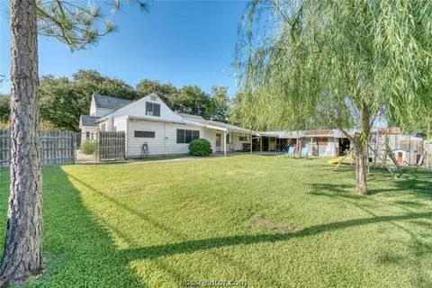 1102 E 24th St, Bryan, TX 77803 photo 10
