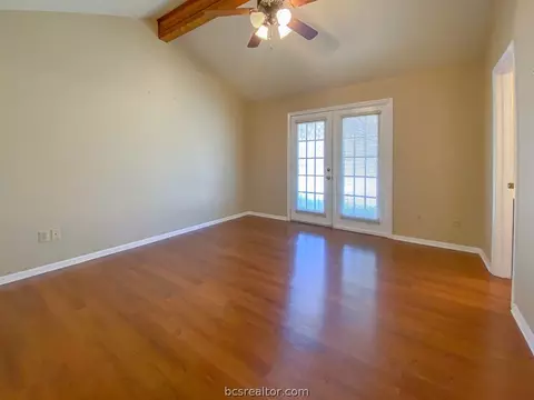 5809 Canterbury Dr, Bryan, TX 77802 photo 11