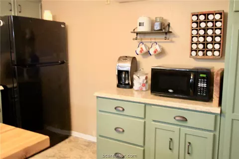 2187 Sycamore, Bryan, TX 77807 photo 8