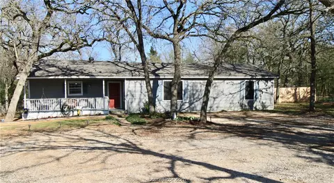 2187 Sycamore, Bryan, TX 77807 photo 2