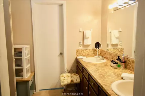 2187 Sycamore, Bryan, TX 77807 photo 16