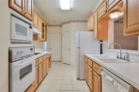 1500 Bennett St, Bryan, TX 77802 photo 8
