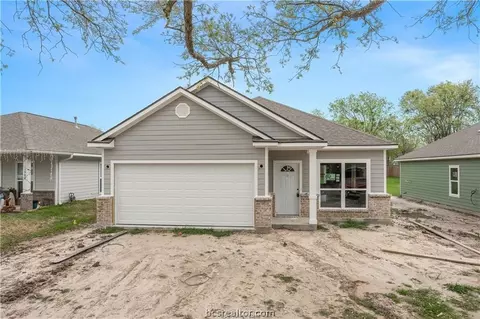 1811 Beason St, Bryan, TX 77801 photo 2
