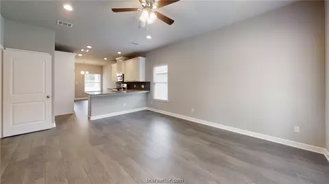 1811 Beason St, Bryan, TX 77801 photo 5